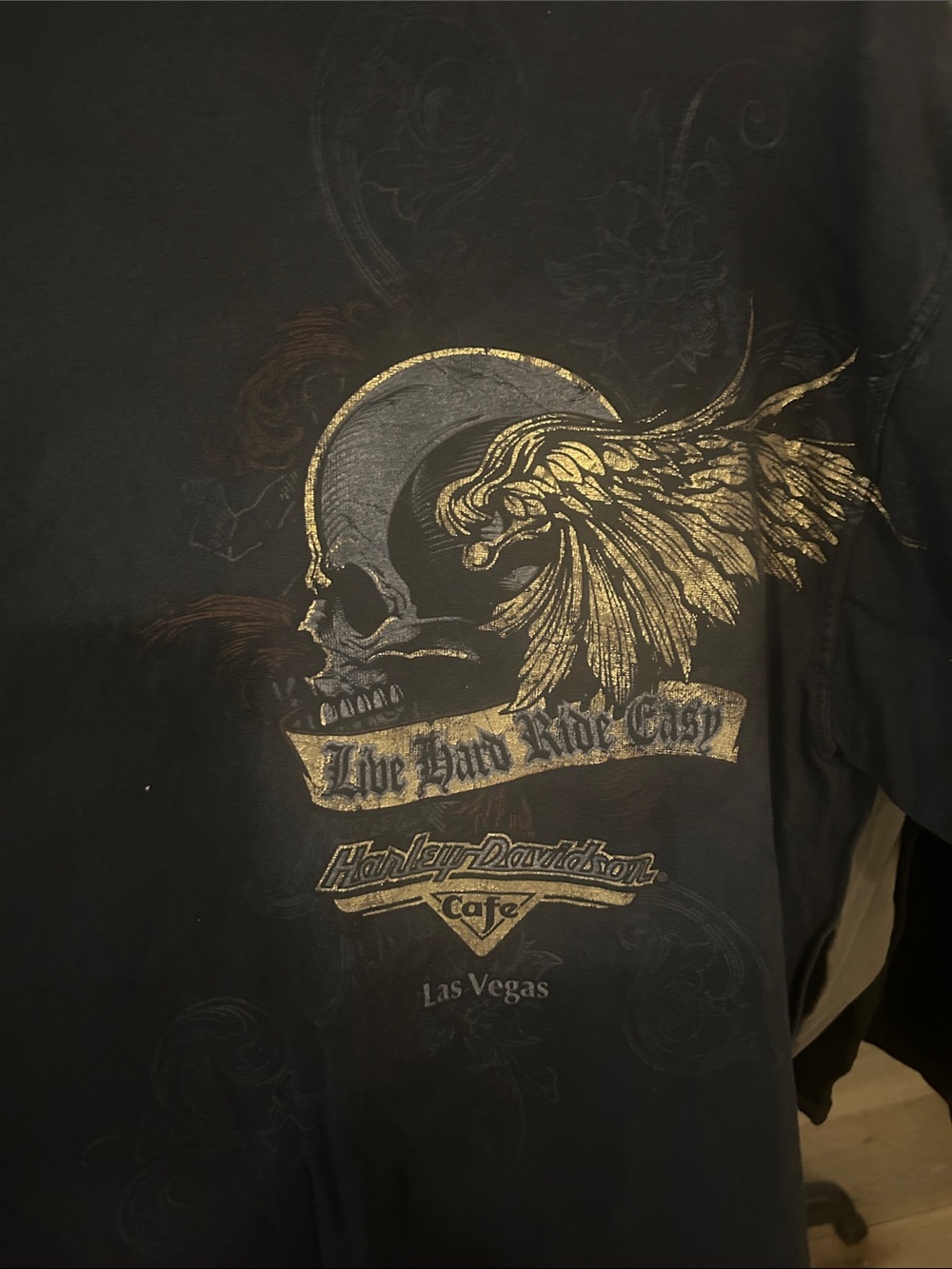 Harley Davidson Graphic Short-Sleeve Men’s T-Shirt with Skull and Wing Print - Picture 4 of 5